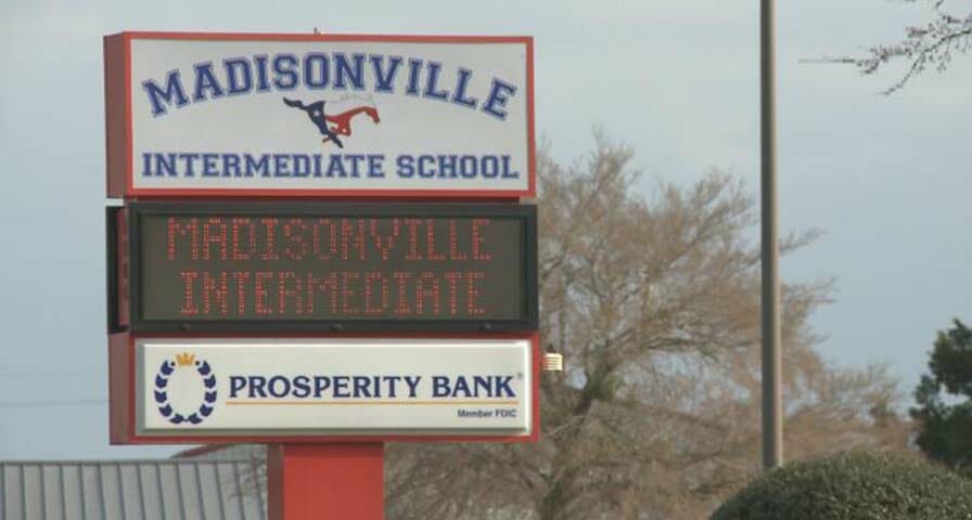 Madisonville CISD school board given petition to increase recess