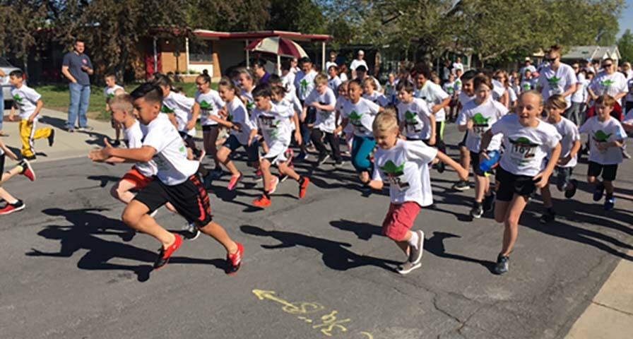 Ready, set, go: running step in step during PE fundraiser for technology