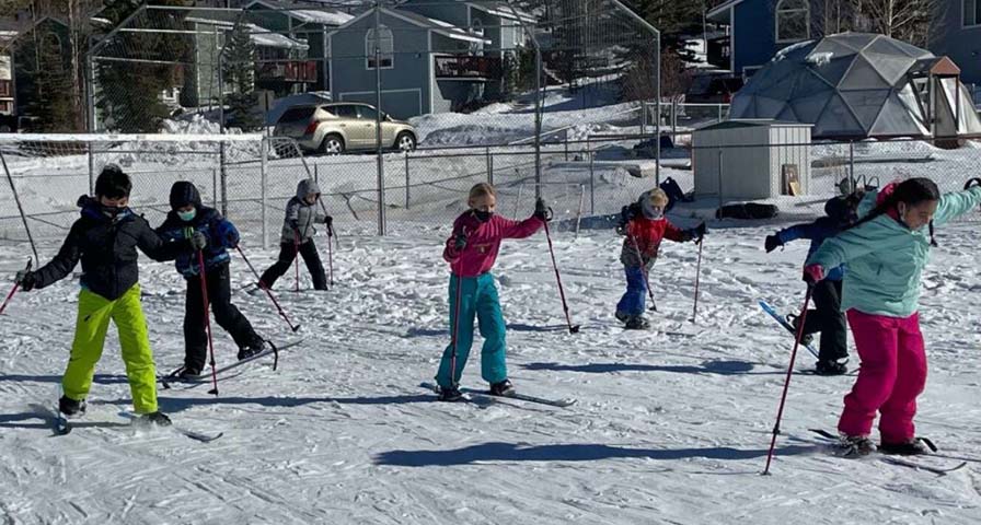 Nordic skiing helps local elementary students recreate outside during winter months